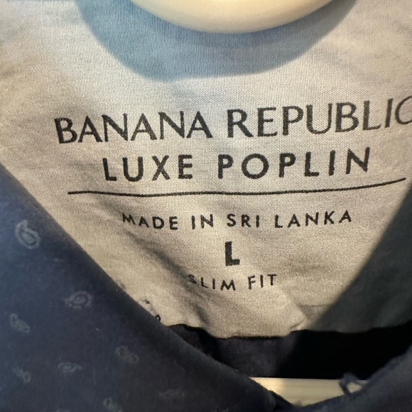 Men's Banana Republic Luxe Poplin Buttondown Navy w Paisley. Size Large - Picture 2 of 5